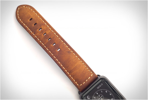 nomad-leather-strap-apple-watch-2.jpg | Image