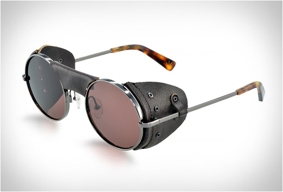 MOUNTAINEERING SUNGLASSES | BY NORTHERN LIGHTS | Image