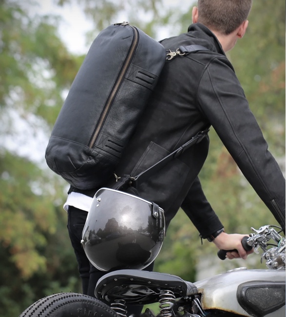 oaks-phoenix-motorcycle-bags-8.jpg