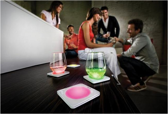 COLOR CHANGING COASTERS | BY PHILIPS | Image