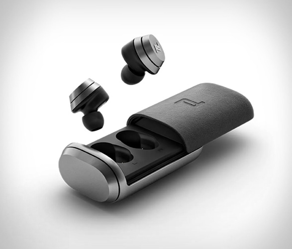 porsche-design-pdt60-earphones-4.jpg | Image