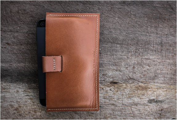 posh-projects-classic-iphone-wallet-3.jpg | Image