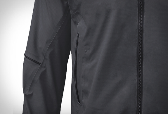 qor-neoshell-lightweight-performance-jacket-5.jpg | Image
