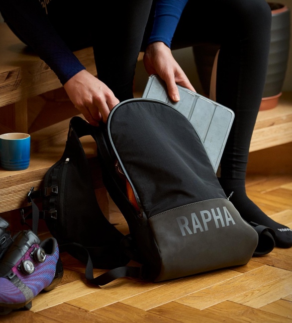 rapha-pro-team-lightweight-backpack-5.jpg | Image