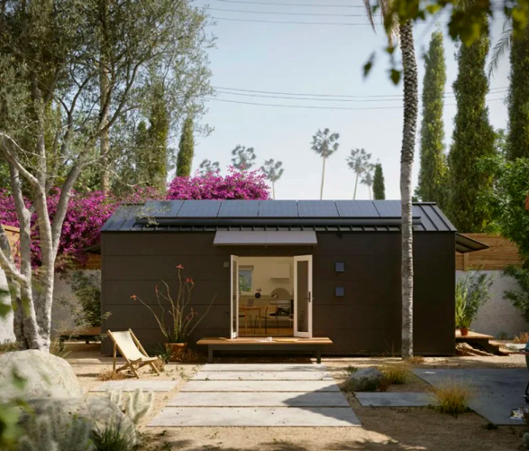 samara-backyard-tiny-house-3.jpg | Image