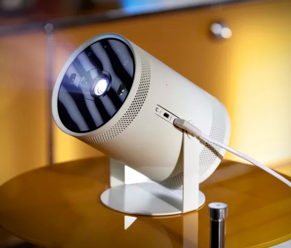samsung-freestyle-projector-2.jpg | Image