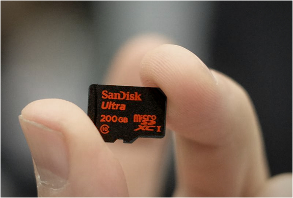 sandisk-200gb-microsd-4.jpg | Image