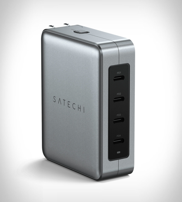 satechi-145w-travel-charger-3.jpg | Image