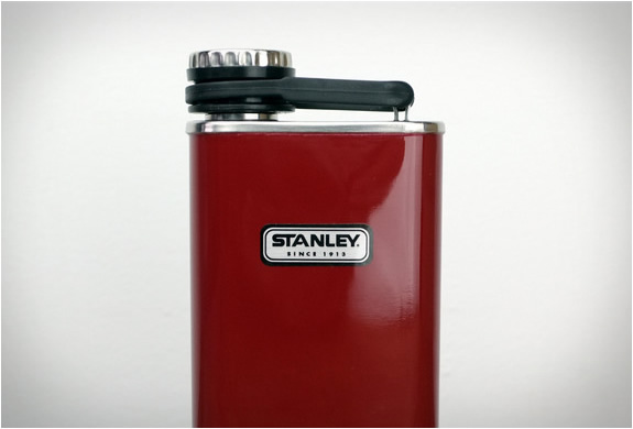 stanley-adventure-flask-3.jpg | Image