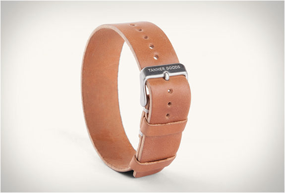 tanner-goods-single-pass-watch-strap-2.jpg | Image