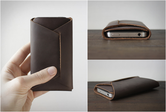 The Folded Iphone Carry | Image
