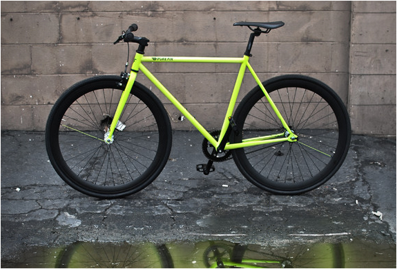 The Kilo | Glow-in-the-dark Bike | Image