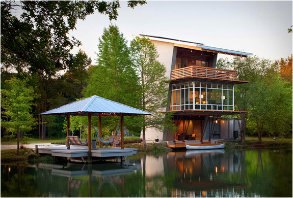 The Pond House | By Holly & Smith Architects | Image