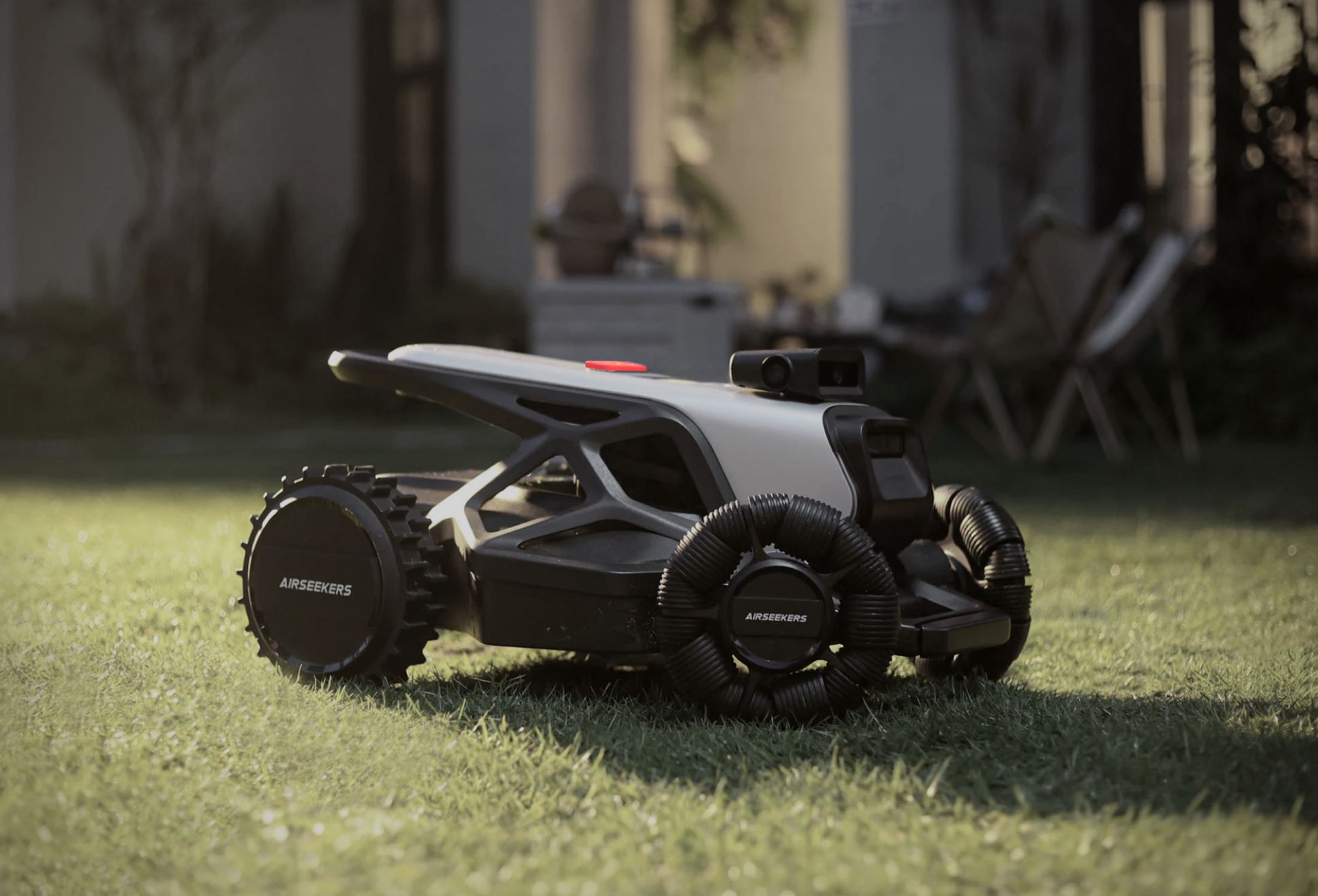 Роботизированная газонокосилка Tron AI