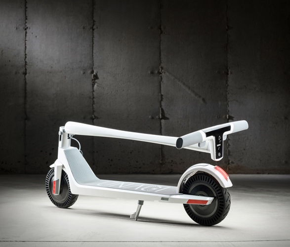 unagi-electric-scooter-7.jpg