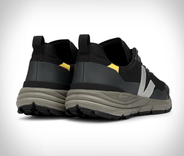 veja-dekkan-alveomesh-trail-sneakers-4.jpg | Image