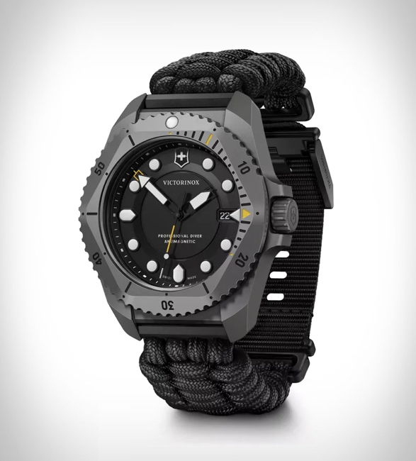 victorinox-dive-pro-watch-3.jpeg | Image