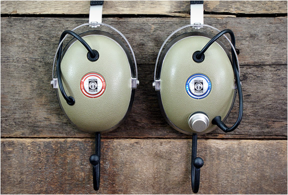 vintage-headphone-hangers-5.jpg | Image