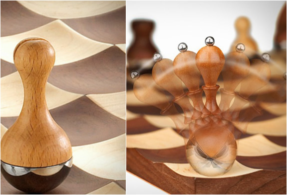 wobble-chess-set-4.jpg | Image