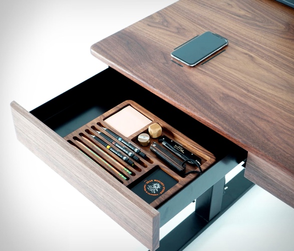 woolsey-smart-desk-4.jpg | Image