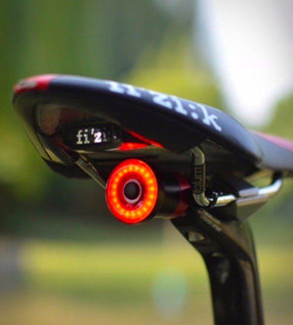 xlite-100-smart-bike-light-5.jpg | Image