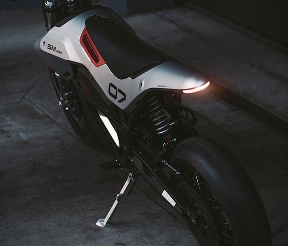 zero-x-huge-design-electric-motorcycle-3.jpg | Image